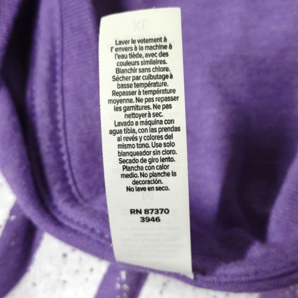 Women's Straight Outta Quarantine Purple XL Graphic Tshirt - Picture 7 of 8